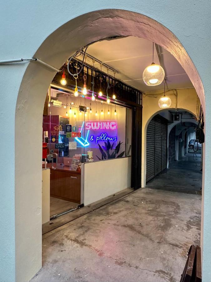 Swing & Pillows @ Beach Street George Town Exterior photo