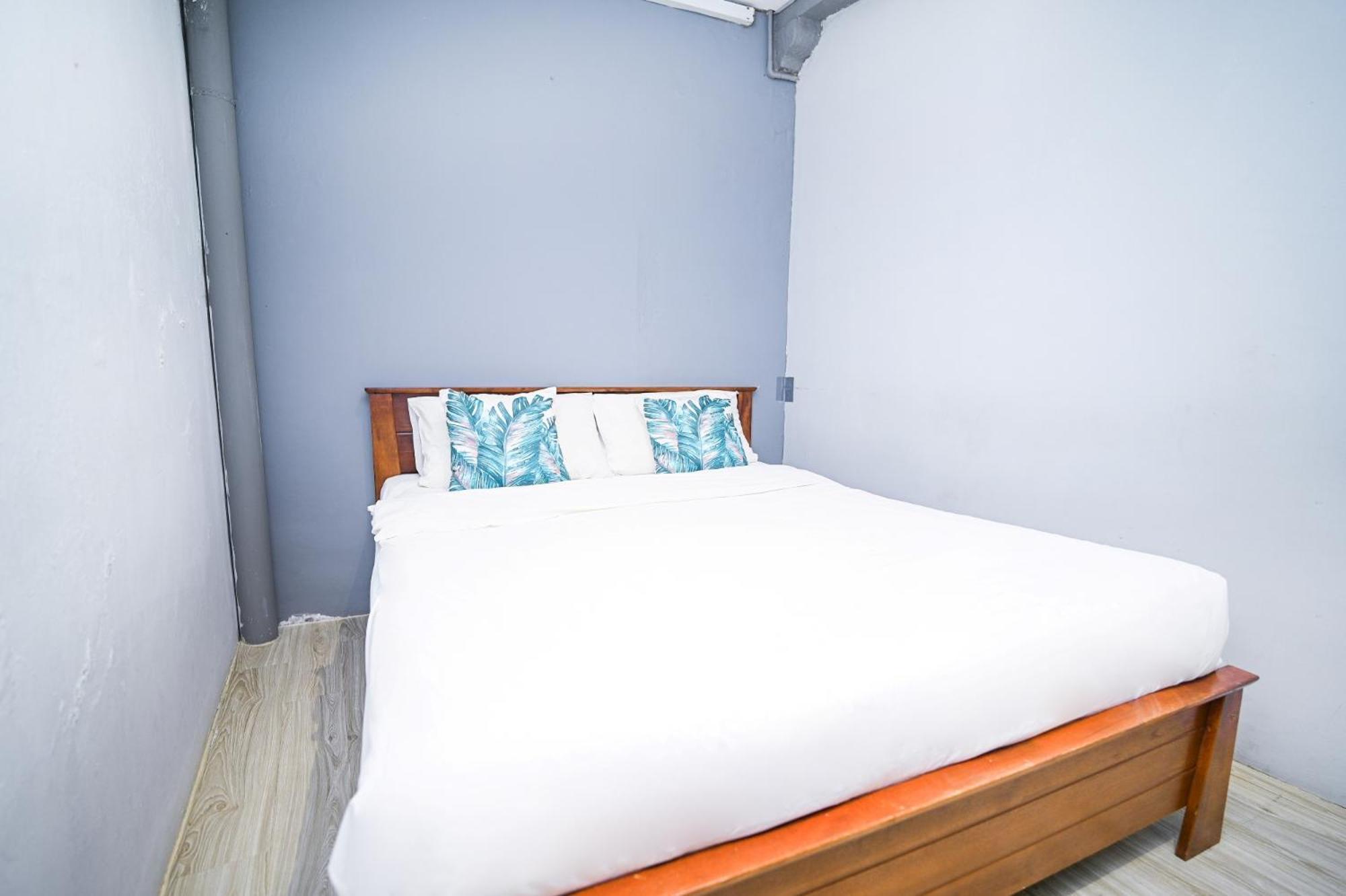 Swing & Pillows @ Beach Street George Town Exterior photo