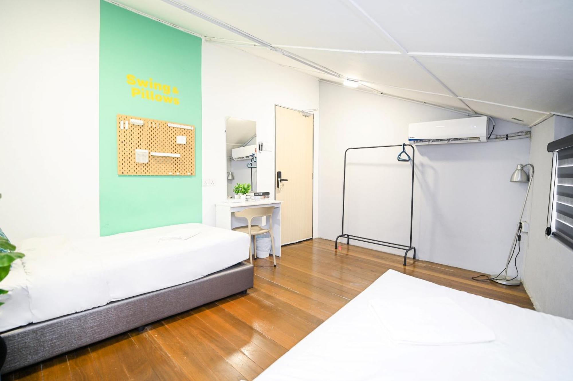 Swing & Pillows @ Beach Street George Town Exterior photo
